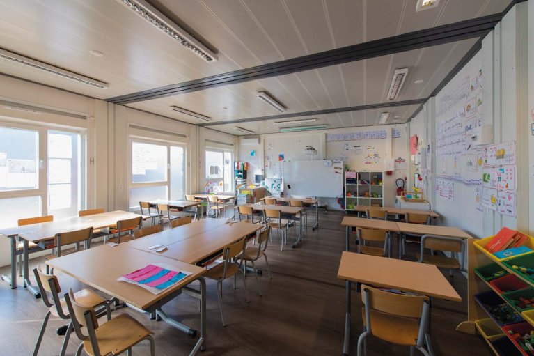 salle de classe moderne avec triple modules ALGECO®