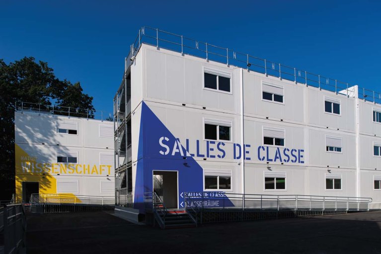 Salles de classe modulaires ALGECO® sur trois étages